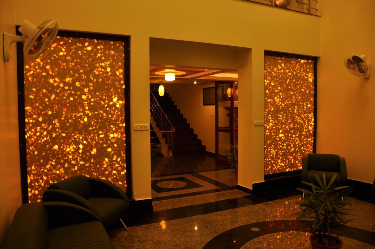 Hotel The Uday Regency Кота Экстерьер фото