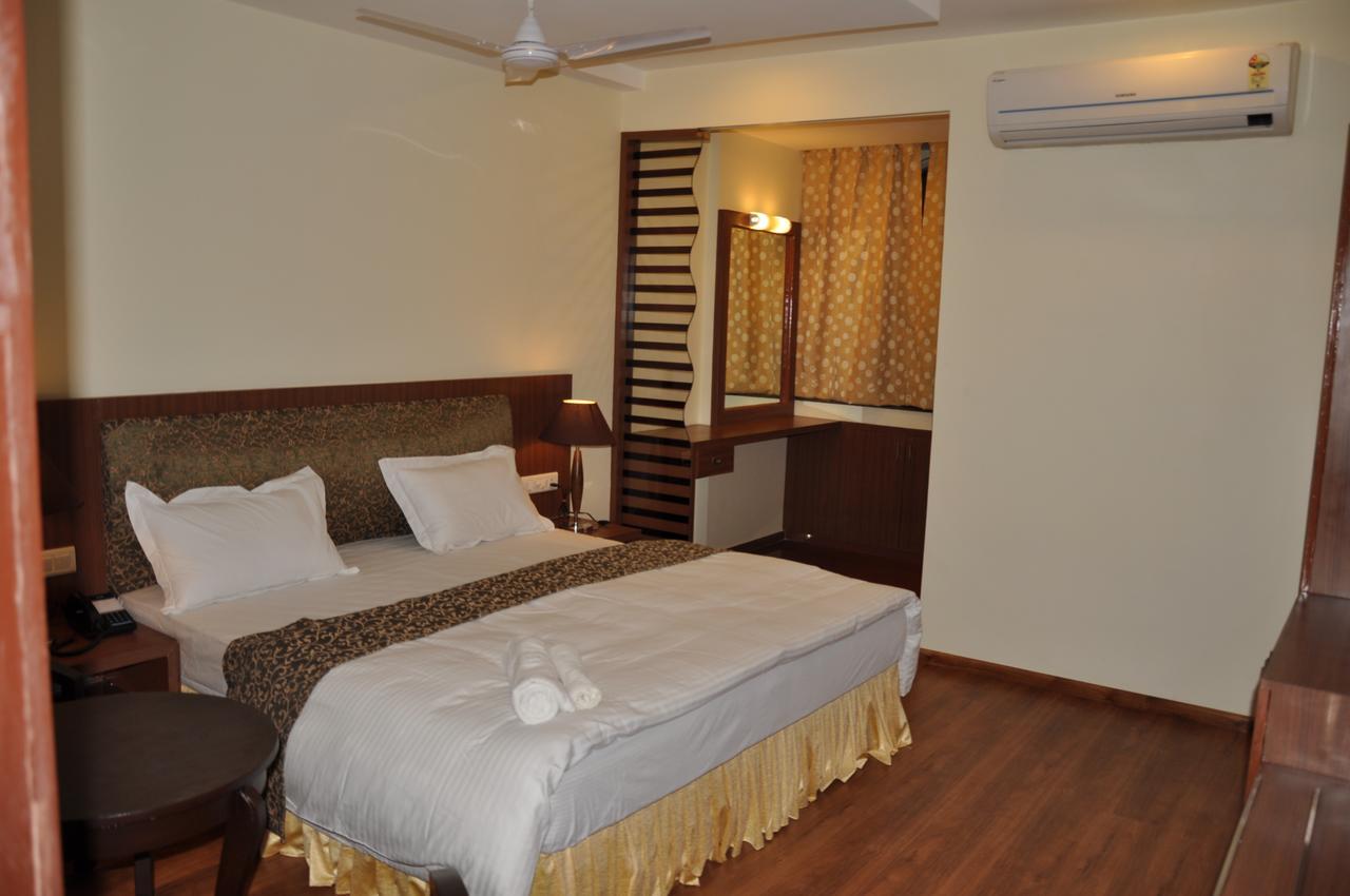 Hotel The Uday Regency Кота Экстерьер фото